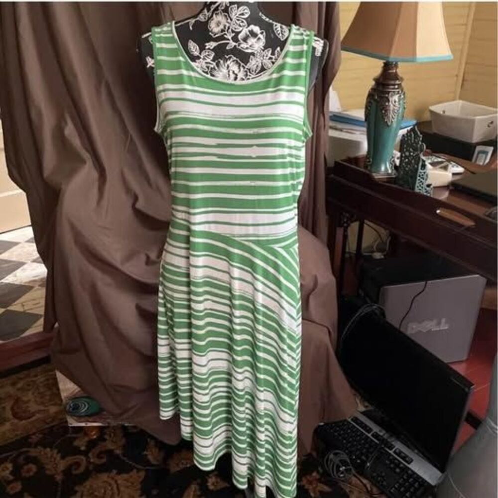 New Directions Size Small Women's Pullover Dress High Low Hem 36" Bust